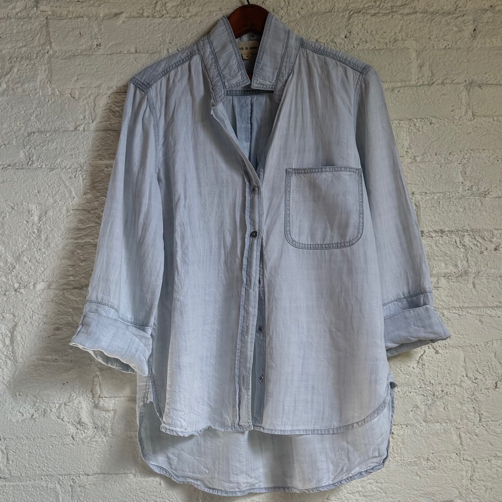 Cloth and Stone Chambray Button Down, L